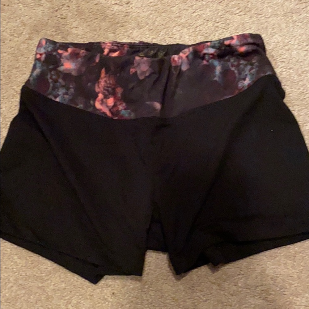 Yoga shorts